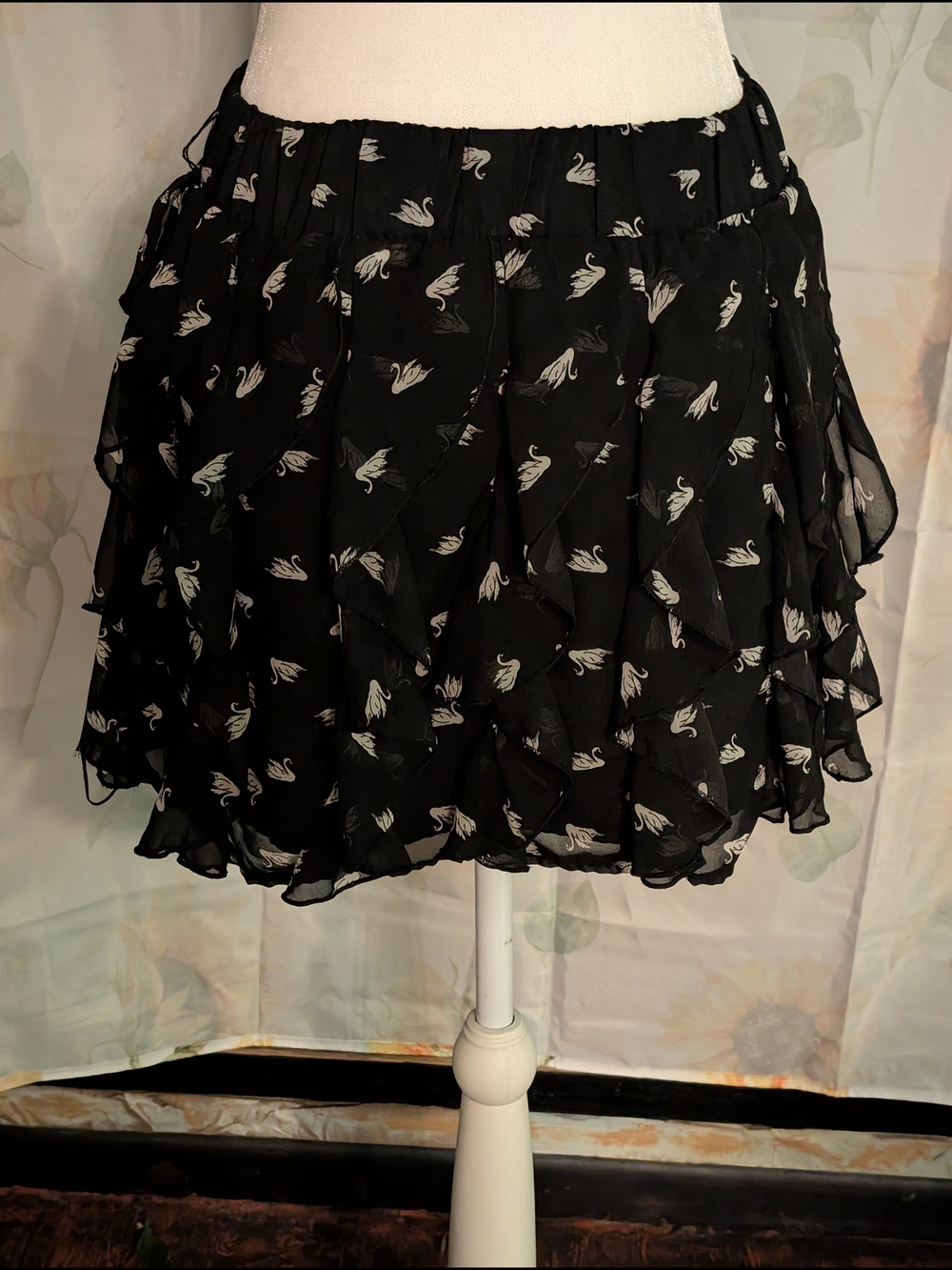 Rachael & Chloe Black White Swan Print Layered Ruffle Mini Skirt Size Med